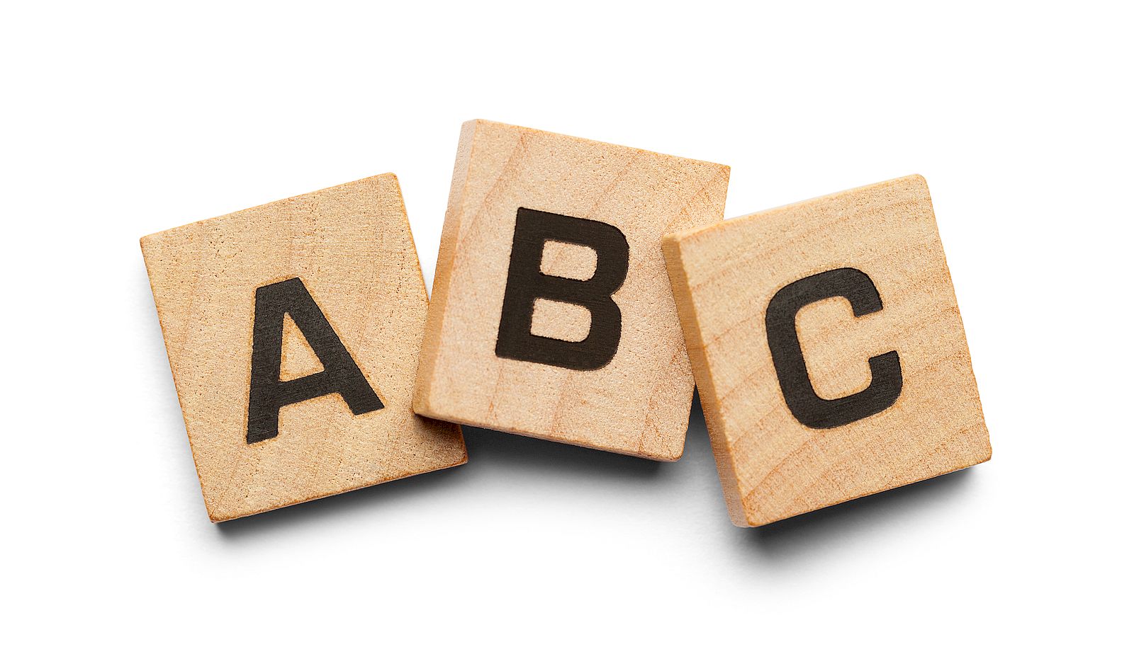 Holzbuchstaben A, B, C
